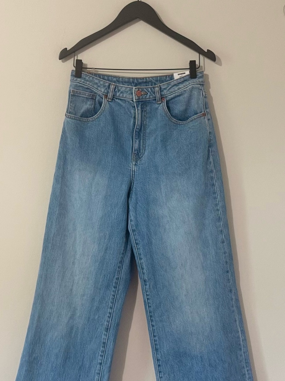 PINK Victoria's Secret Straight-Leg Jeans - Light Blue Denim